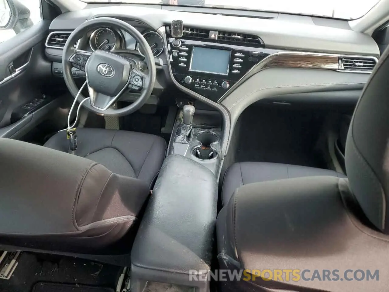 8 Фотография поврежденного автомобиля 4T1B11HK6KU258712 TOYOTA CAMRY 2019