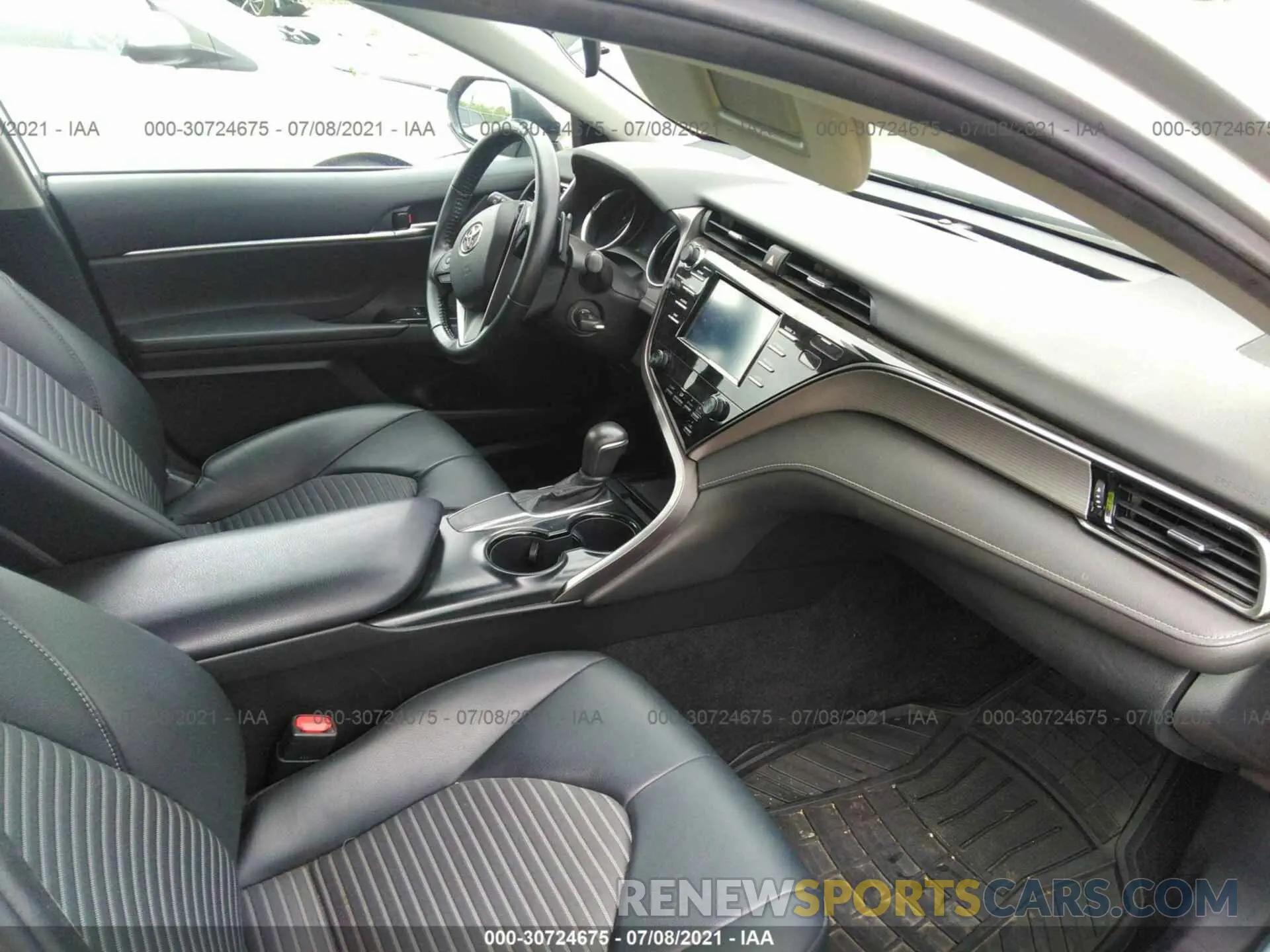 5 Photograph of a damaged car 4T1B11HK6KU267846 TOYOTA CAMRY 2019