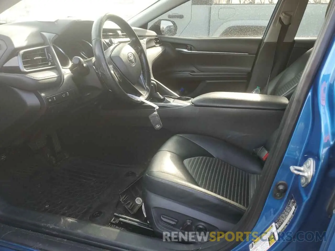 7 Photograph of a damaged car 4T1B11HK6KU271041 TOYOTA CAMRY 2019
