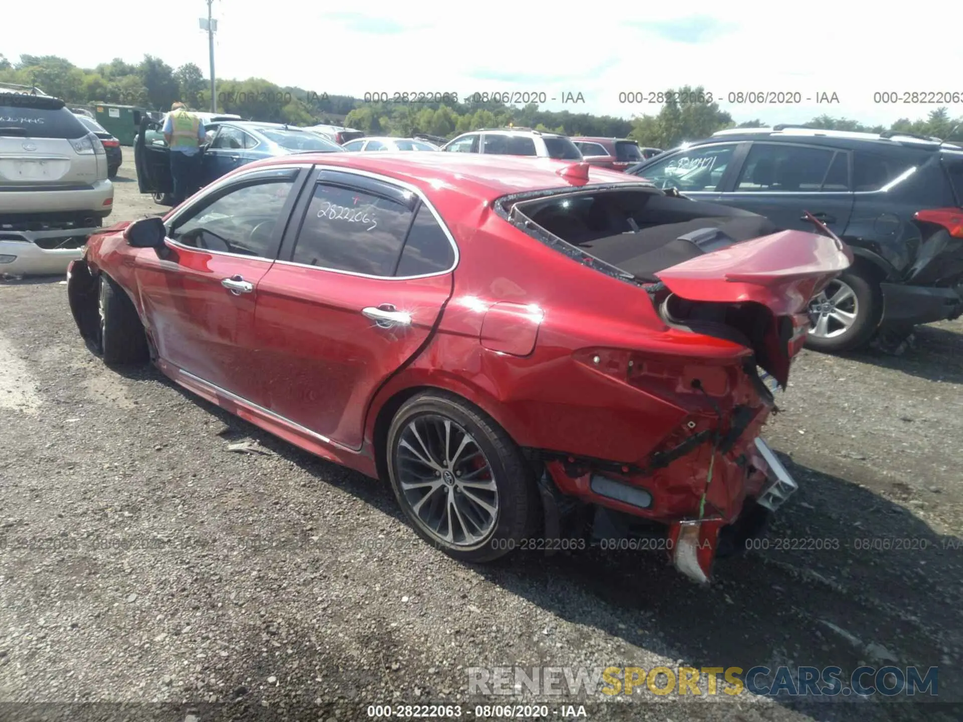 3 Photograph of a damaged car 4T1B11HK6KU273579 TOYOTA CAMRY 2019