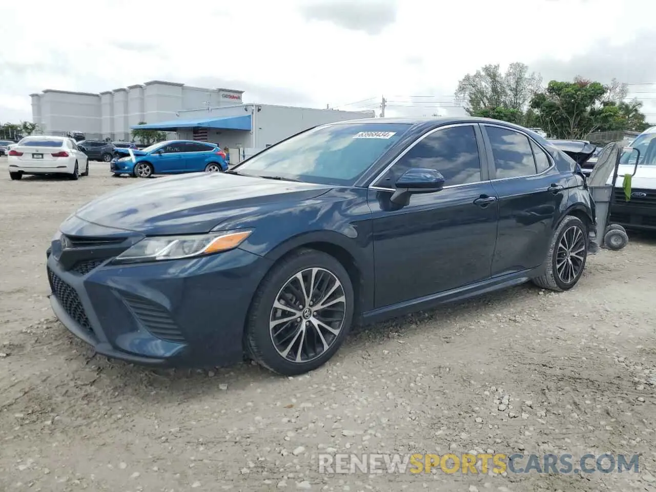 1 Photograph of a damaged car 4T1B11HK6KU275218 TOYOTA CAMRY 2019