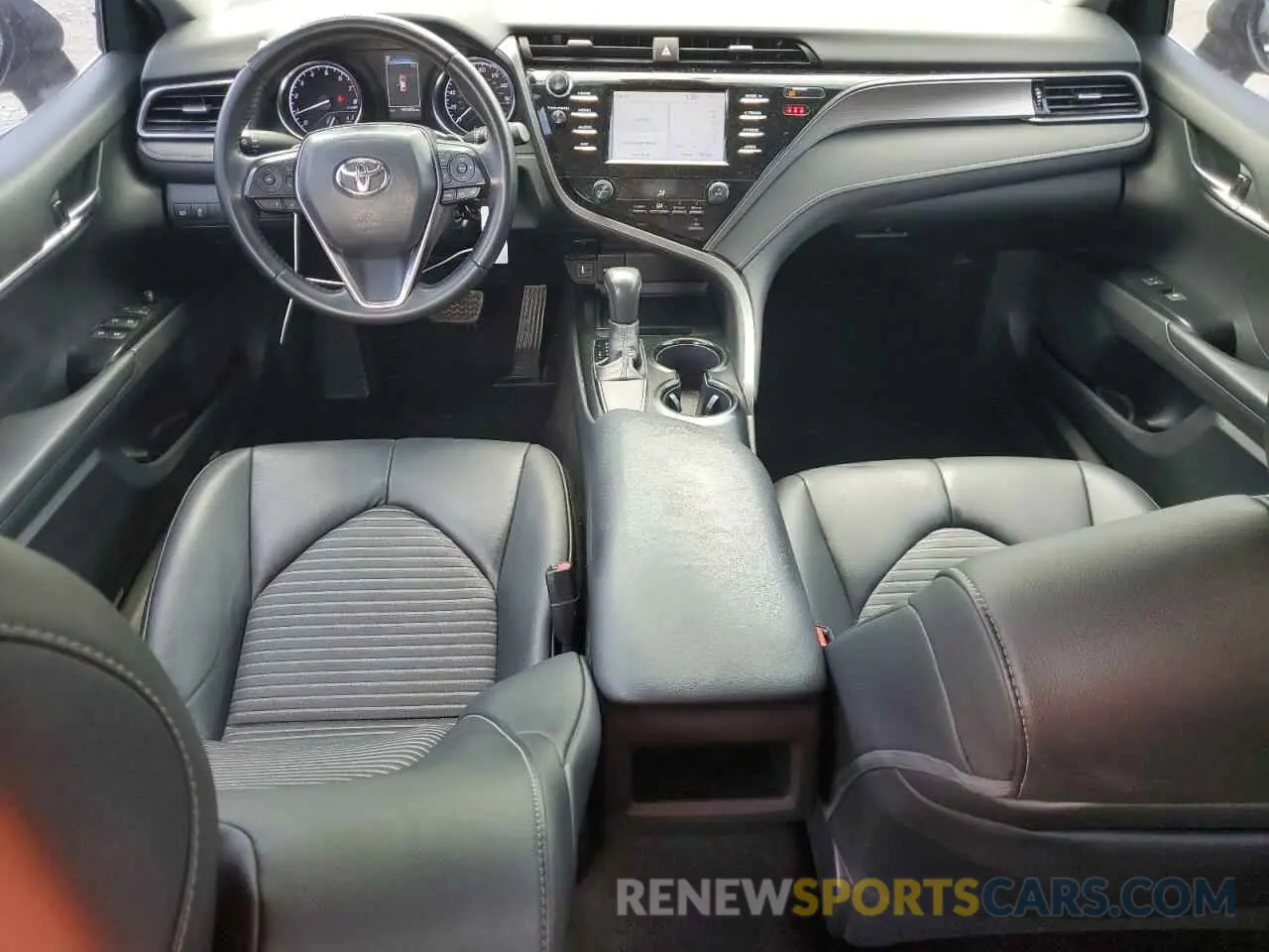 8 Photograph of a damaged car 4T1B11HK6KU275218 TOYOTA CAMRY 2019