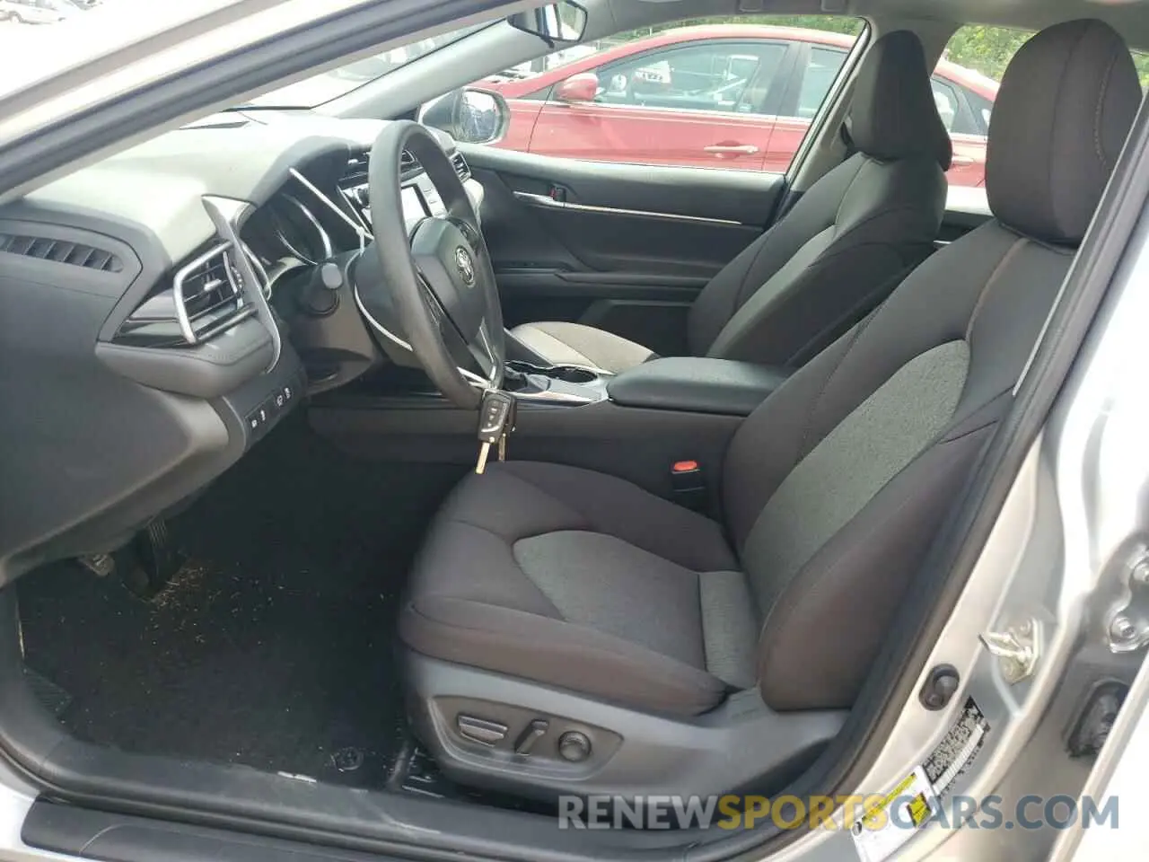 7 Фотография поврежденного автомобиля 4T1B11HK6KU283951 TOYOTA CAMRY 2019