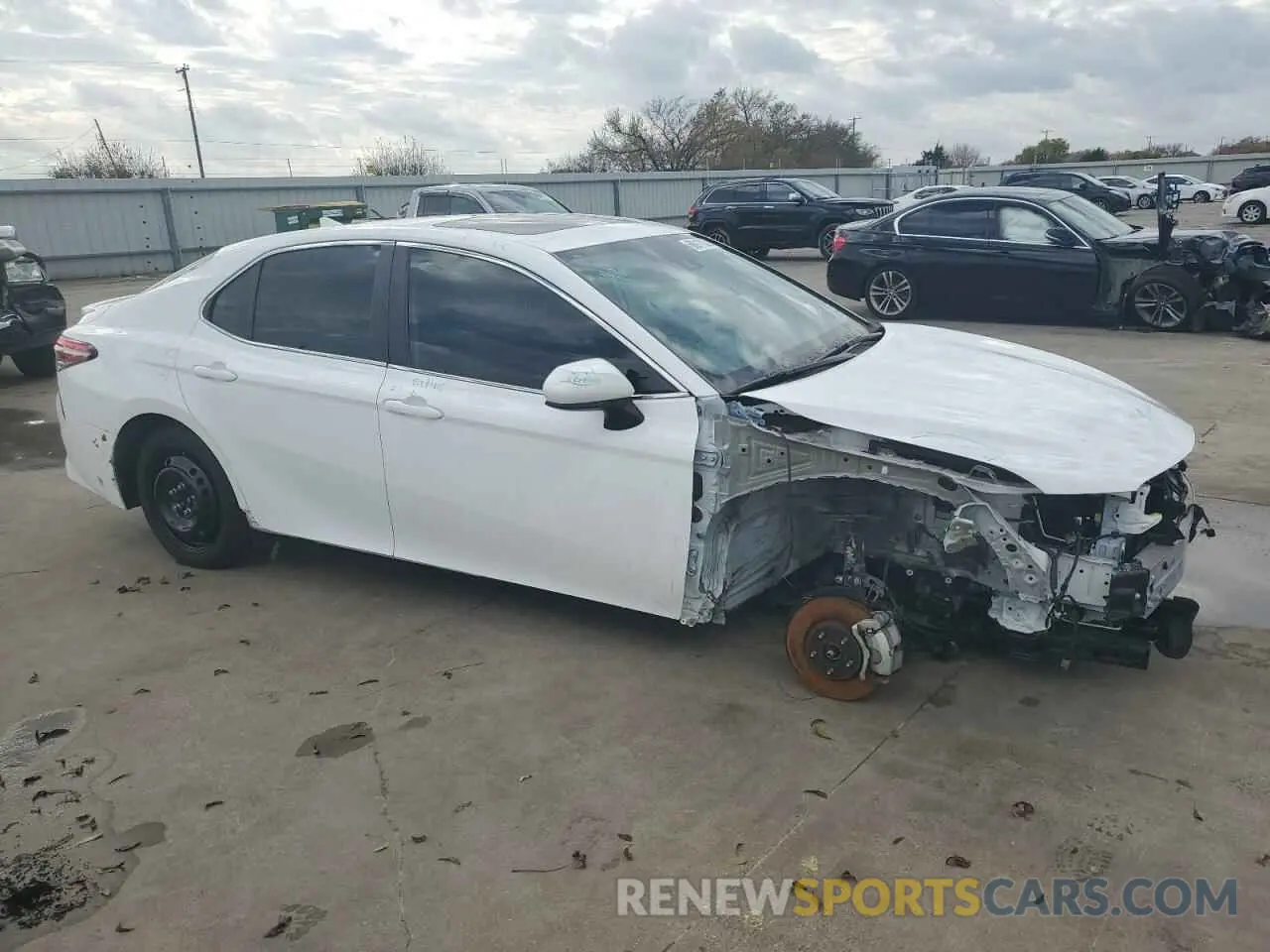 4 Фотография поврежденного автомобиля 4T1B11HK6KU298059 TOYOTA CAMRY 2019