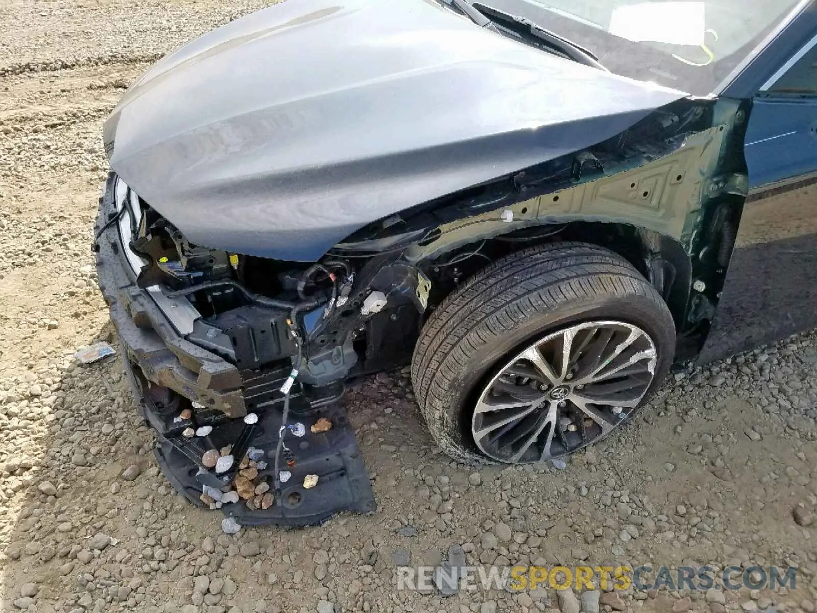 9 Photograph of a damaged car 4T1B11HK6KU685114 TOYOTA CAMRY 2019