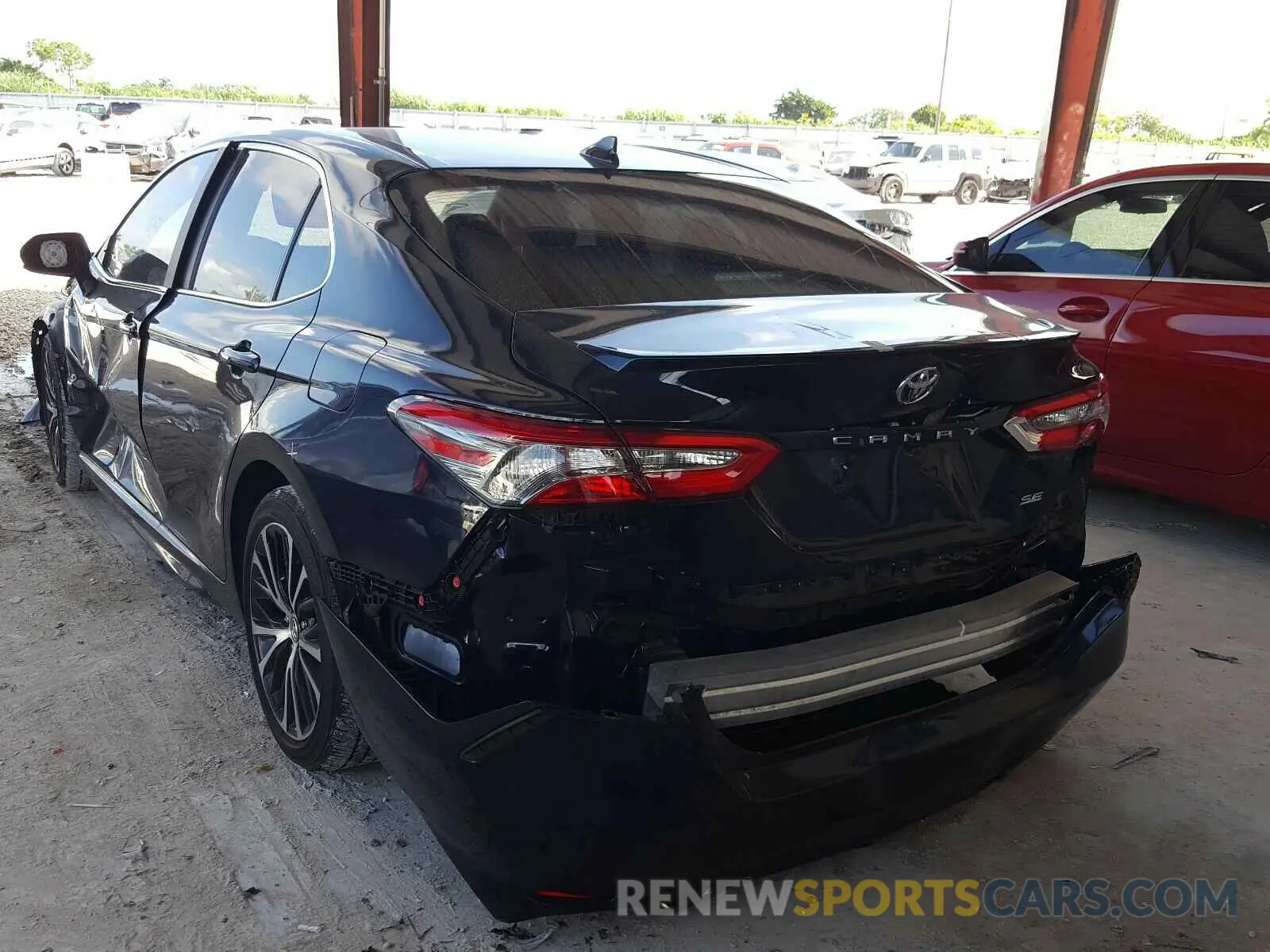 3 Photograph of a damaged car 4T1B11HK6KU685291 TOYOTA CAMRY 2019