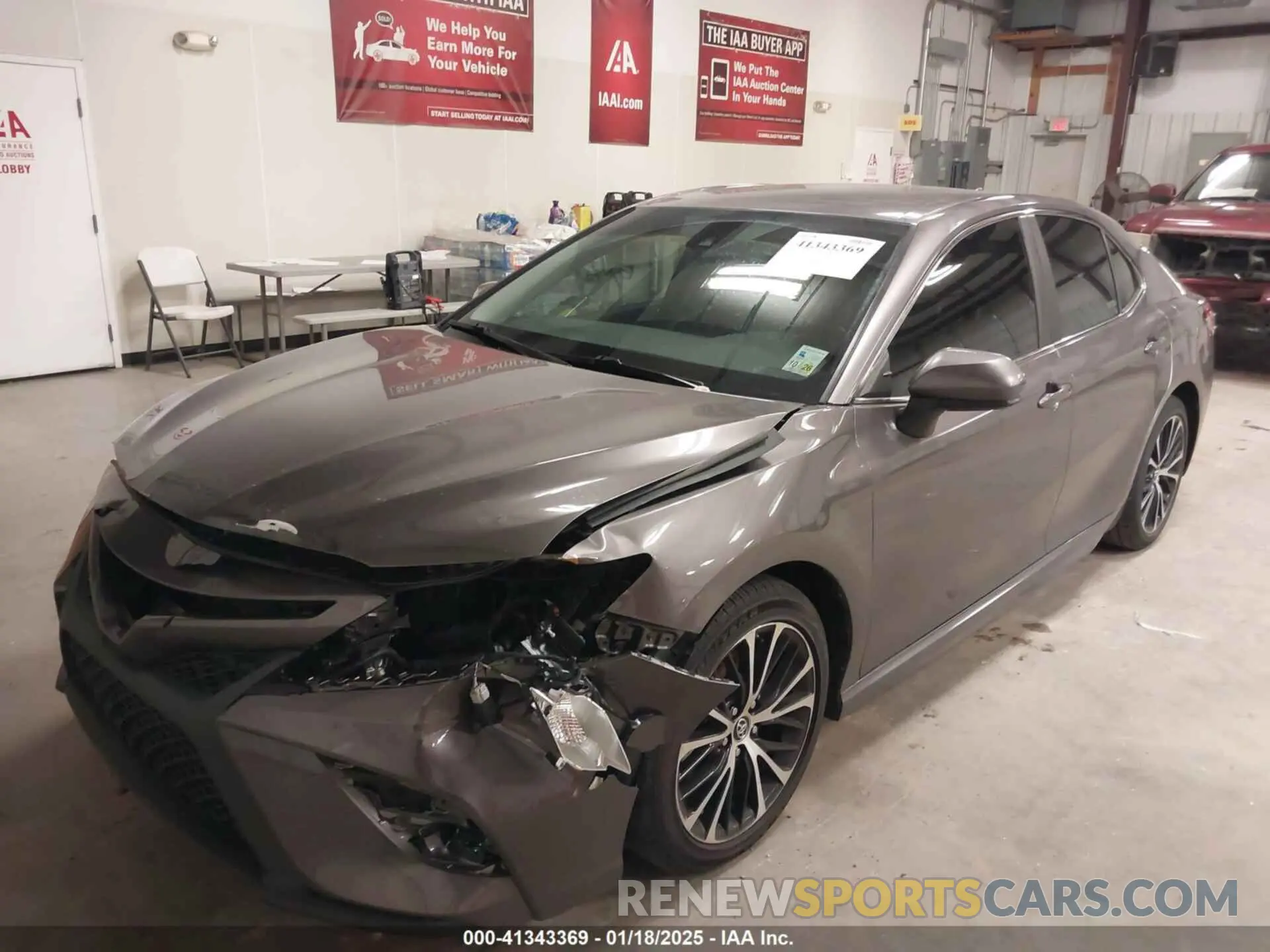 2 Photograph of a damaged car 4T1B11HK6KU697036 TOYOTA CAMRY 2019