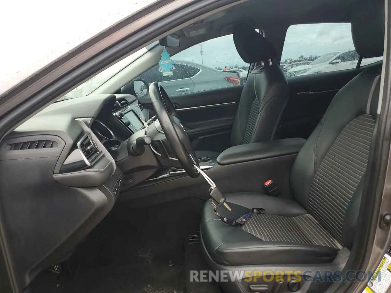 7 Фотография поврежденного автомобиля 4T1B11HK6KU702431 TOYOTA CAMRY 2019