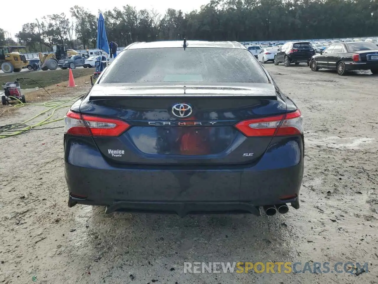 6 Photograph of a damaged car 4T1B11HK6KU709895 TOYOTA CAMRY 2019