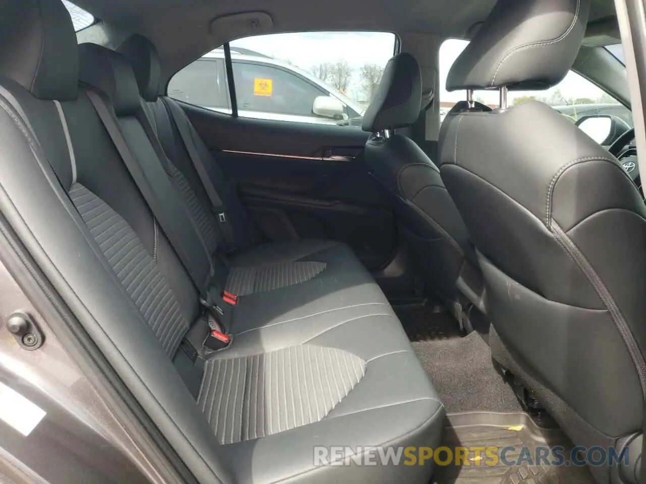 6 Photograph of a damaged car 4T1B11HK6KU715373 TOYOTA CAMRY 2019