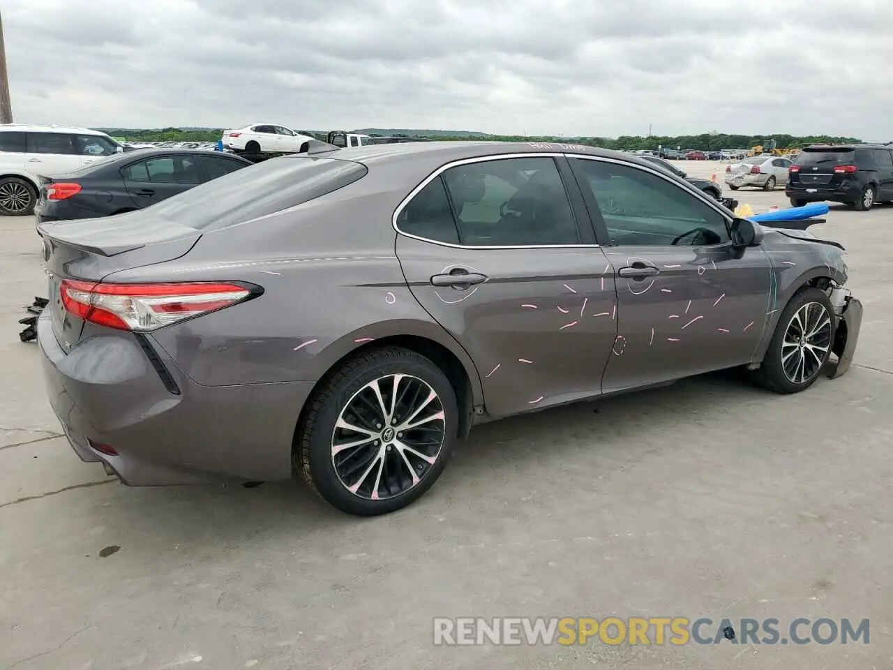 3 Фотография поврежденного автомобиля 4T1B11HK6KU726678 TOYOTA CAMRY 2019