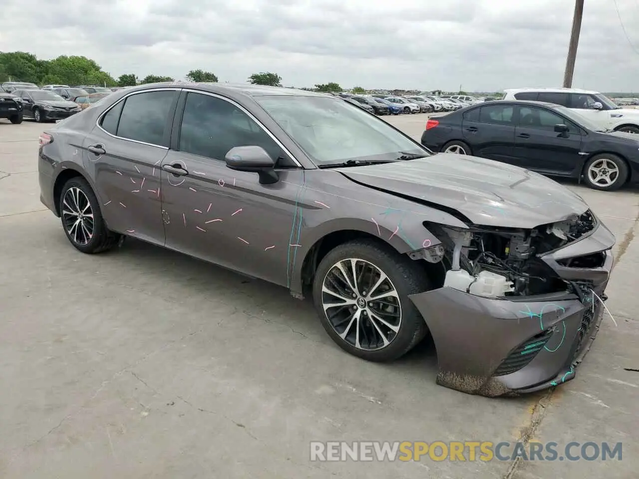 4 Фотография поврежденного автомобиля 4T1B11HK6KU726678 TOYOTA CAMRY 2019