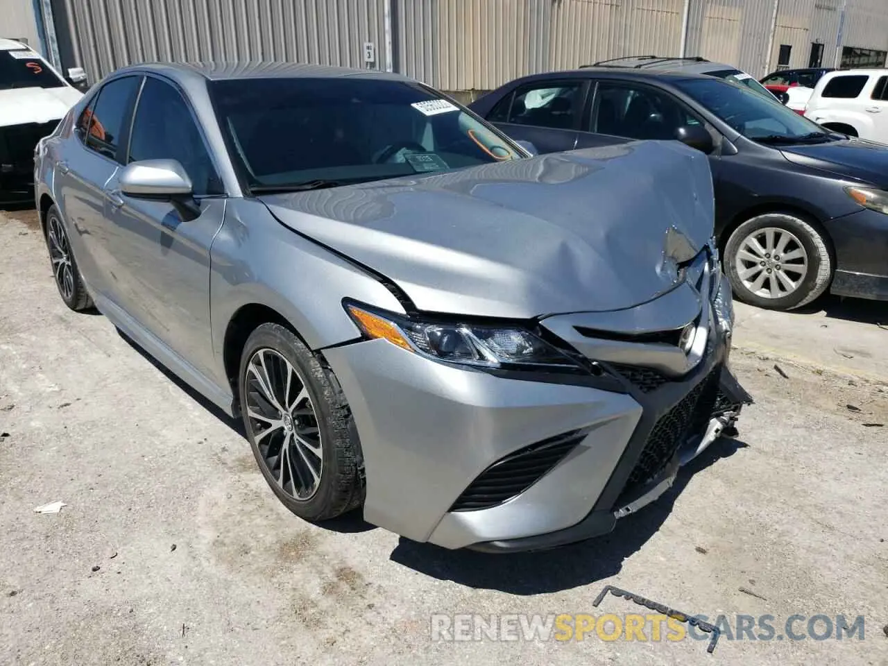 1 Photograph of a damaged car 4T1B11HK6KU727989 TOYOTA CAMRY 2019