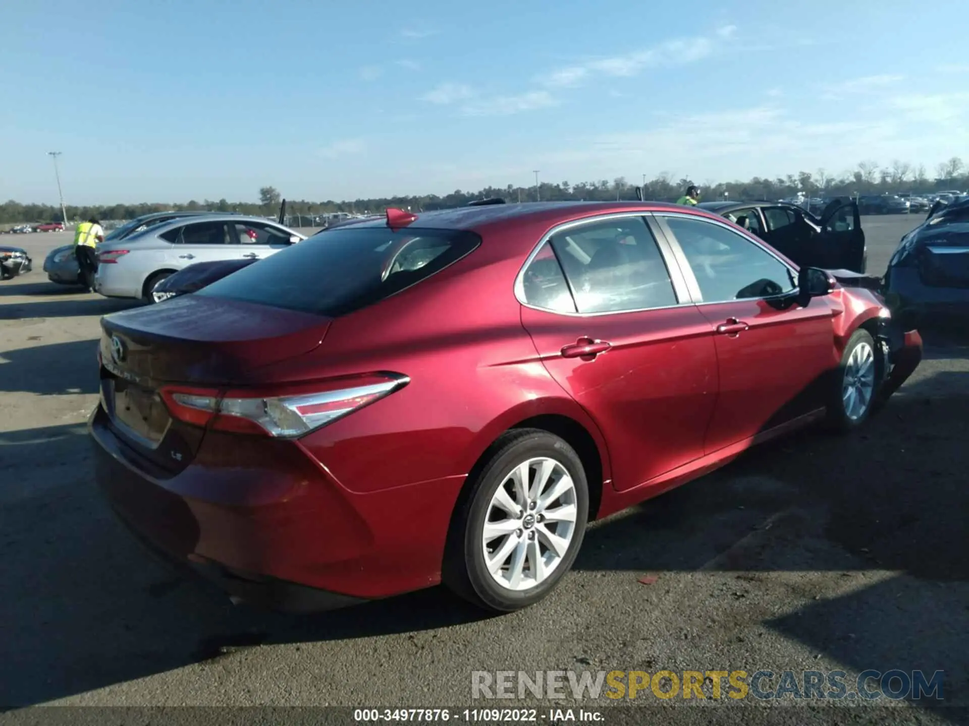 4 Фотография поврежденного автомобиля 4T1B11HK6KU734053 TOYOTA CAMRY 2019