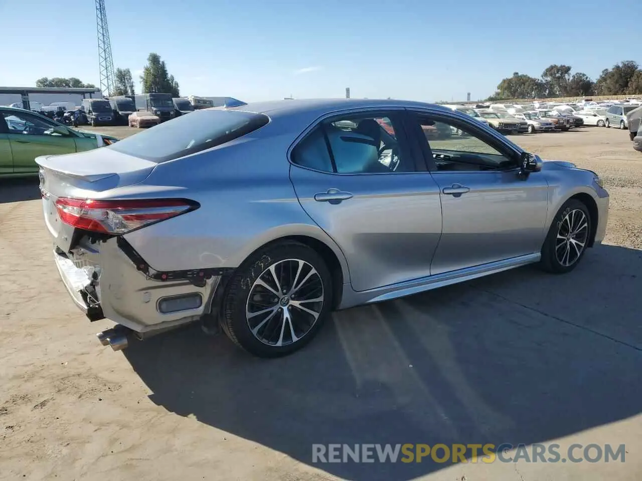 3 Фотография поврежденного автомобиля 4T1B11HK6KU735784 TOYOTA CAMRY 2019