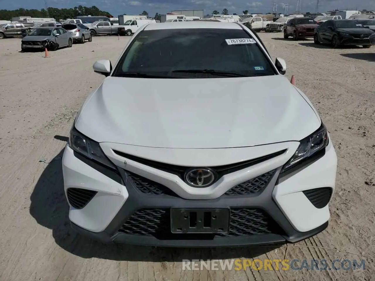 5 Photograph of a damaged car 4T1B11HK6KU743657 TOYOTA CAMRY 2019