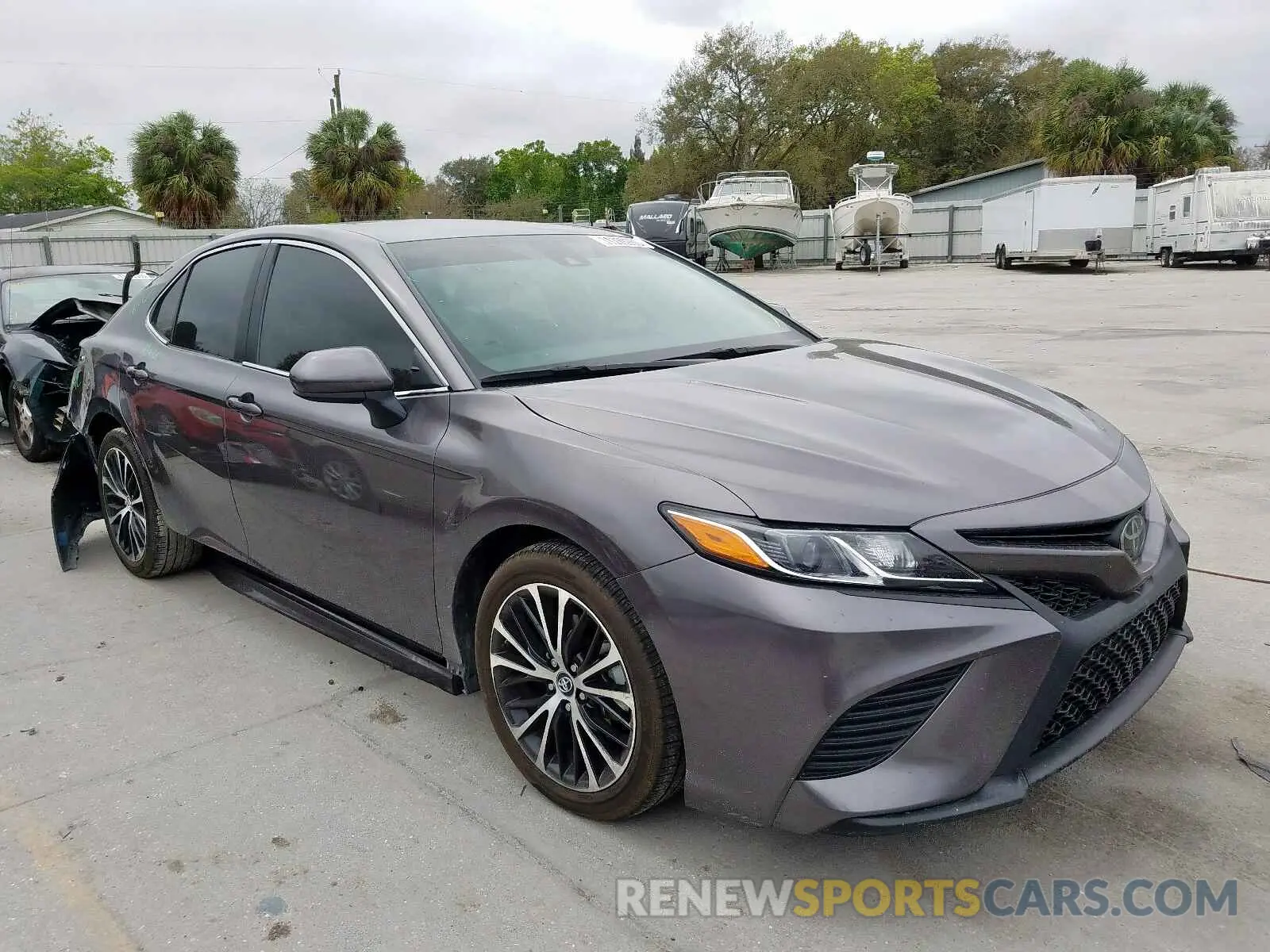 1 Photograph of a damaged car 4T1B11HK6KU746252 TOYOTA CAMRY 2019