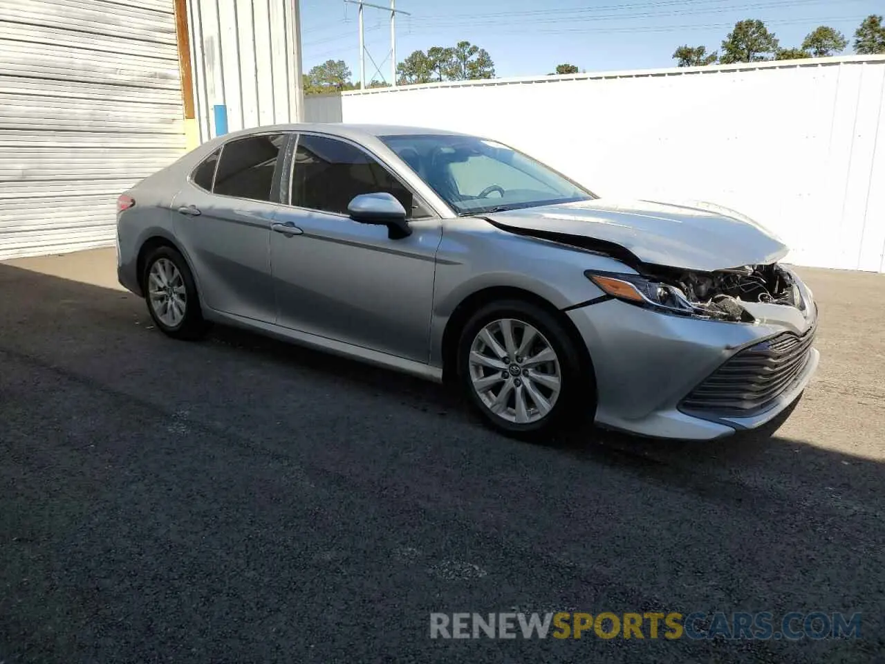 4 Photograph of a damaged car 4T1B11HK6KU754643 TOYOTA CAMRY 2019