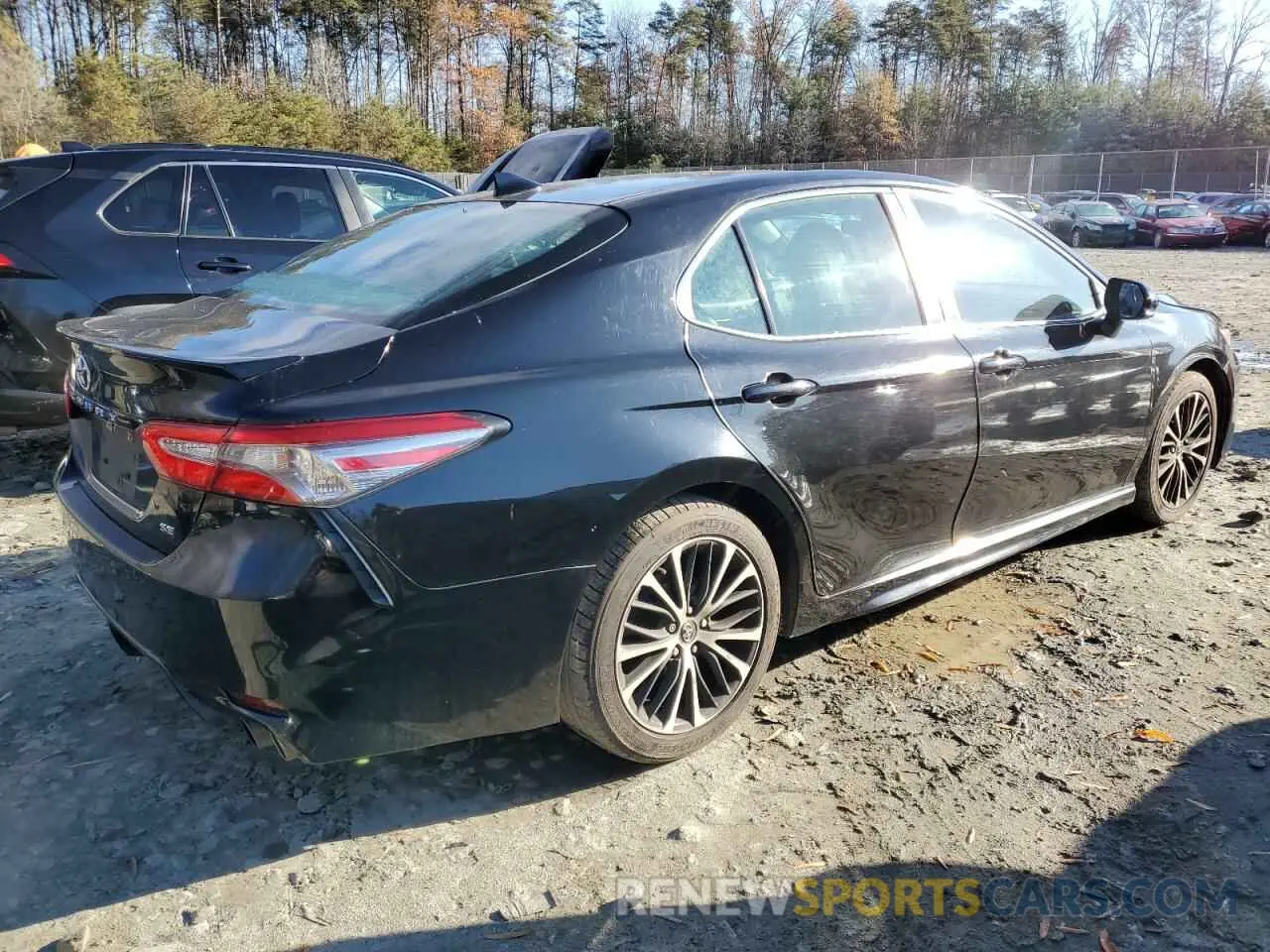 3 Фотография поврежденного автомобиля 4T1B11HK6KU754867 TOYOTA CAMRY 2019