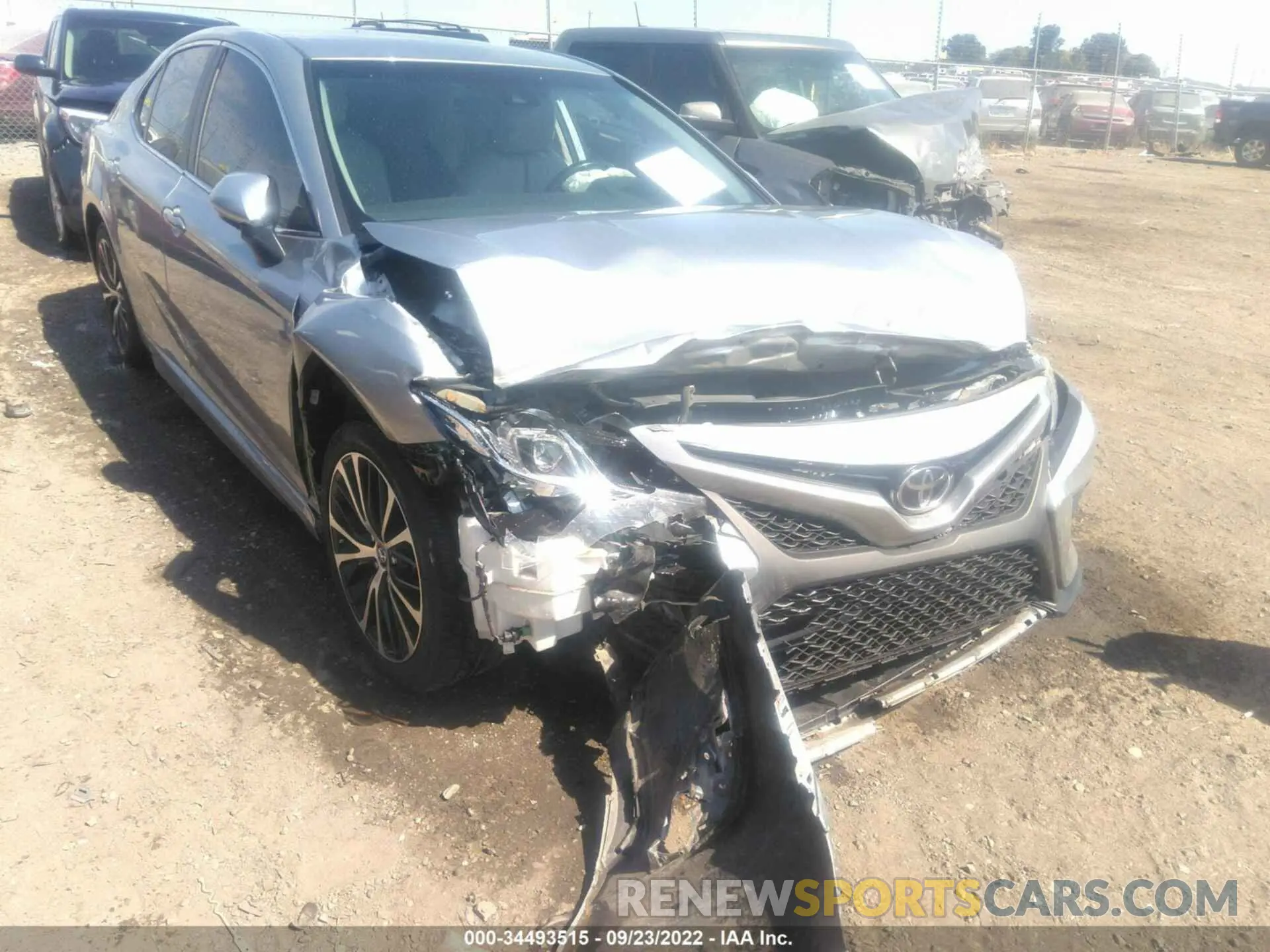 6 Фотография поврежденного автомобиля 4T1B11HK6KU757834 TOYOTA CAMRY 2019