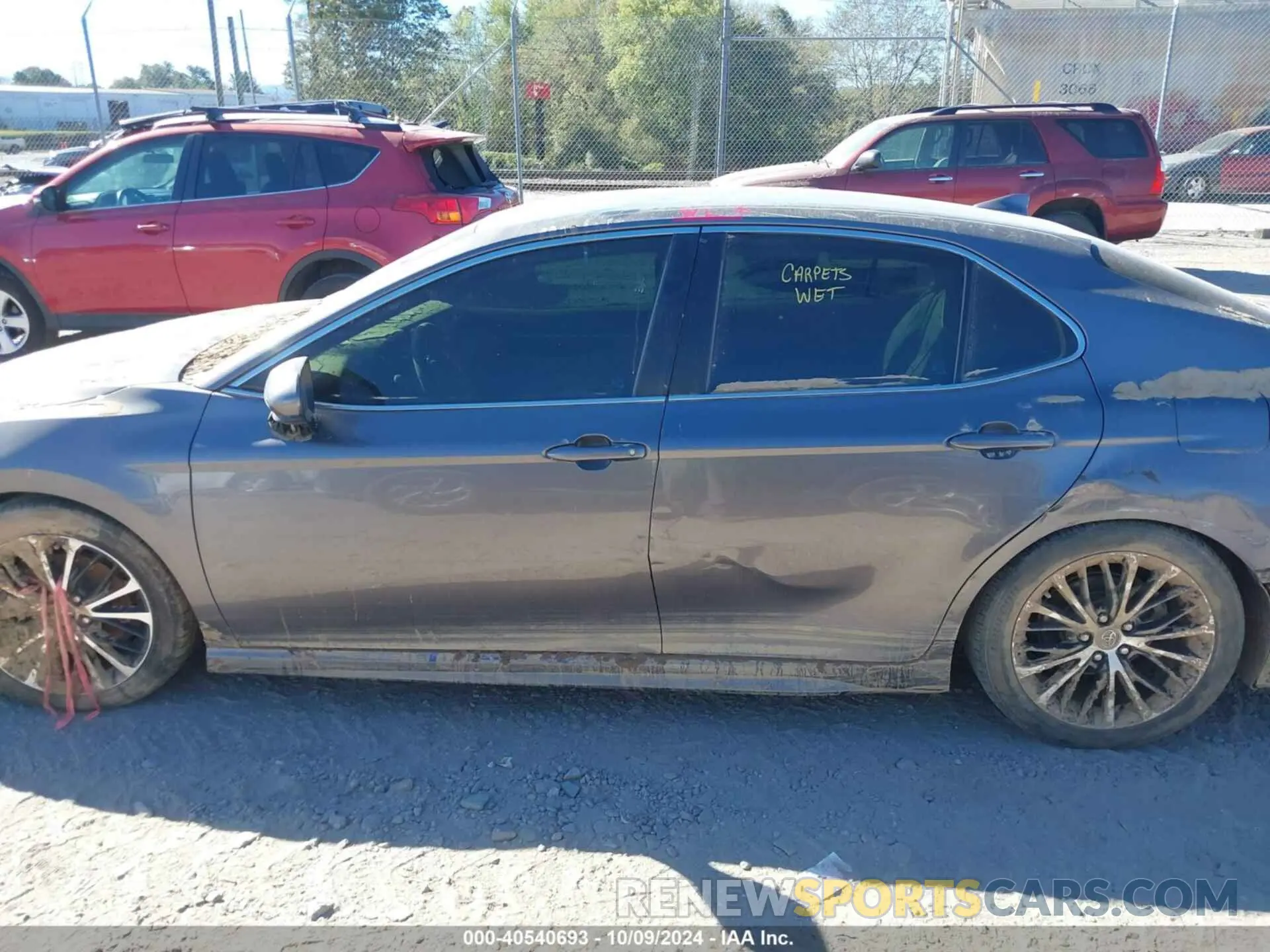 15 Photograph of a damaged car 4T1B11HK6KU757848 TOYOTA CAMRY 2019
