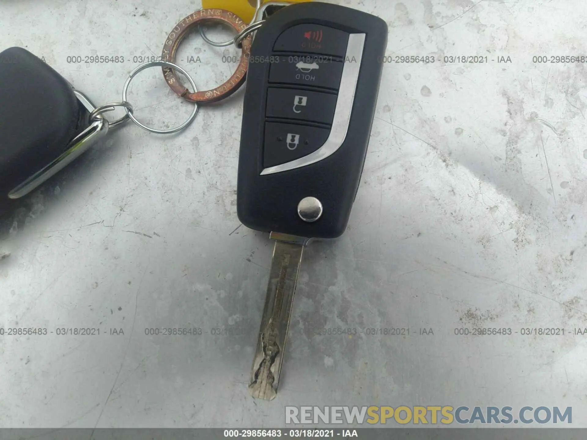 11 Photograph of a damaged car 4T1B11HK6KU762032 TOYOTA CAMRY 2019