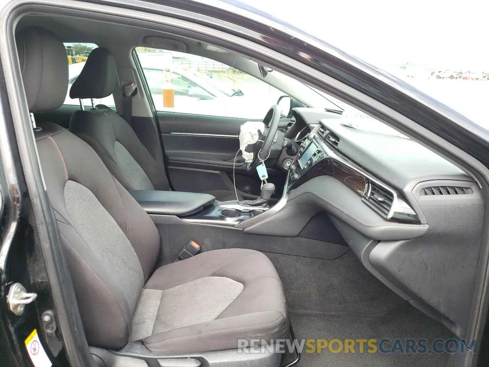 5 Photograph of a damaged car 4T1B11HK6KU766002 TOYOTA CAMRY 2019