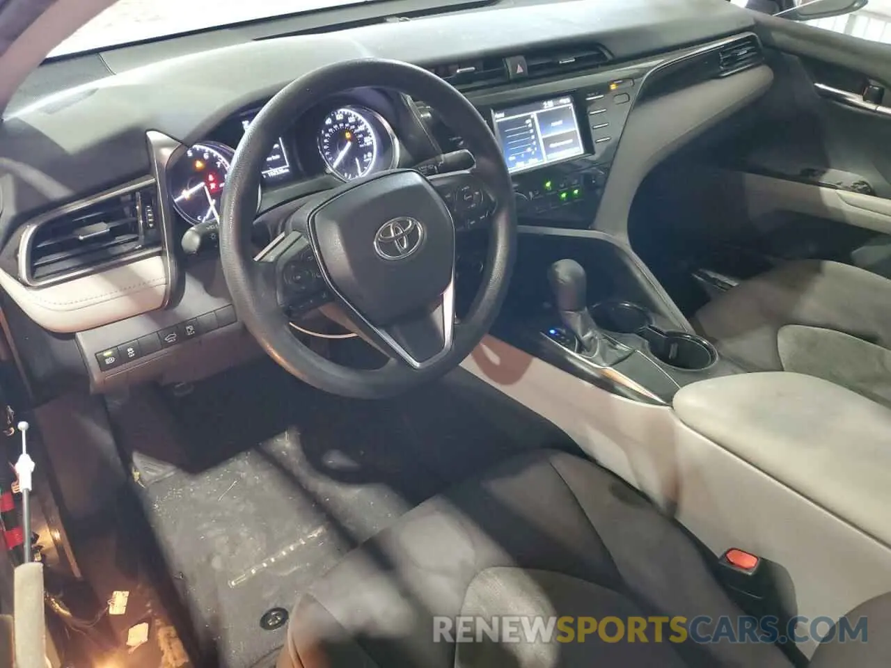 8 Photograph of a damaged car 4T1B11HK6KU766162 TOYOTA CAMRY 2019