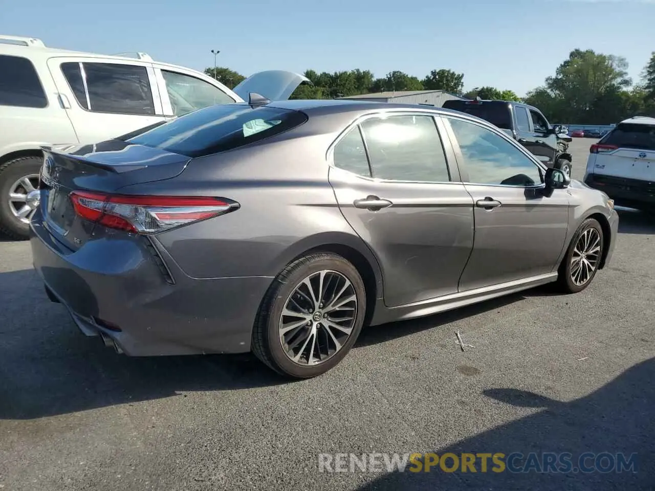 3 Фотография поврежденного автомобиля 4T1B11HK6KU795547 TOYOTA CAMRY 2019
