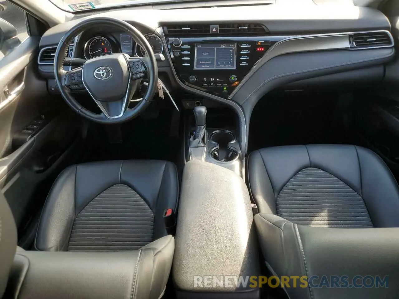8 Фотография поврежденного автомобиля 4T1B11HK6KU795547 TOYOTA CAMRY 2019