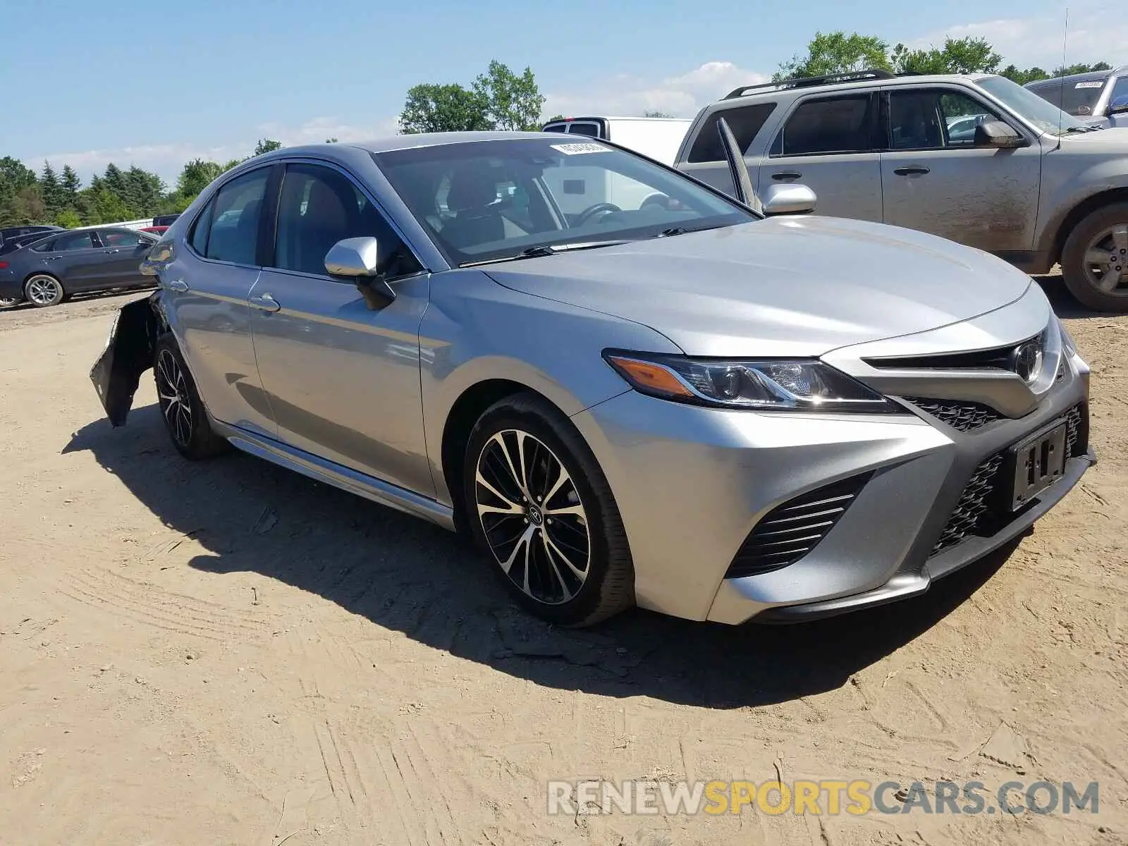 1 Photograph of a damaged car 4T1B11HK6KU804411 TOYOTA CAMRY 2019