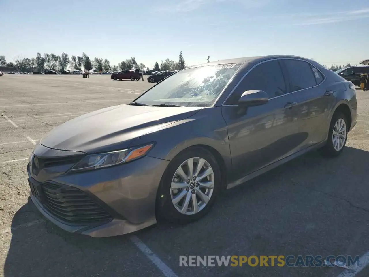 1 Фотография поврежденного автомобиля 4T1B11HK6KU807681 TOYOTA CAMRY 2019