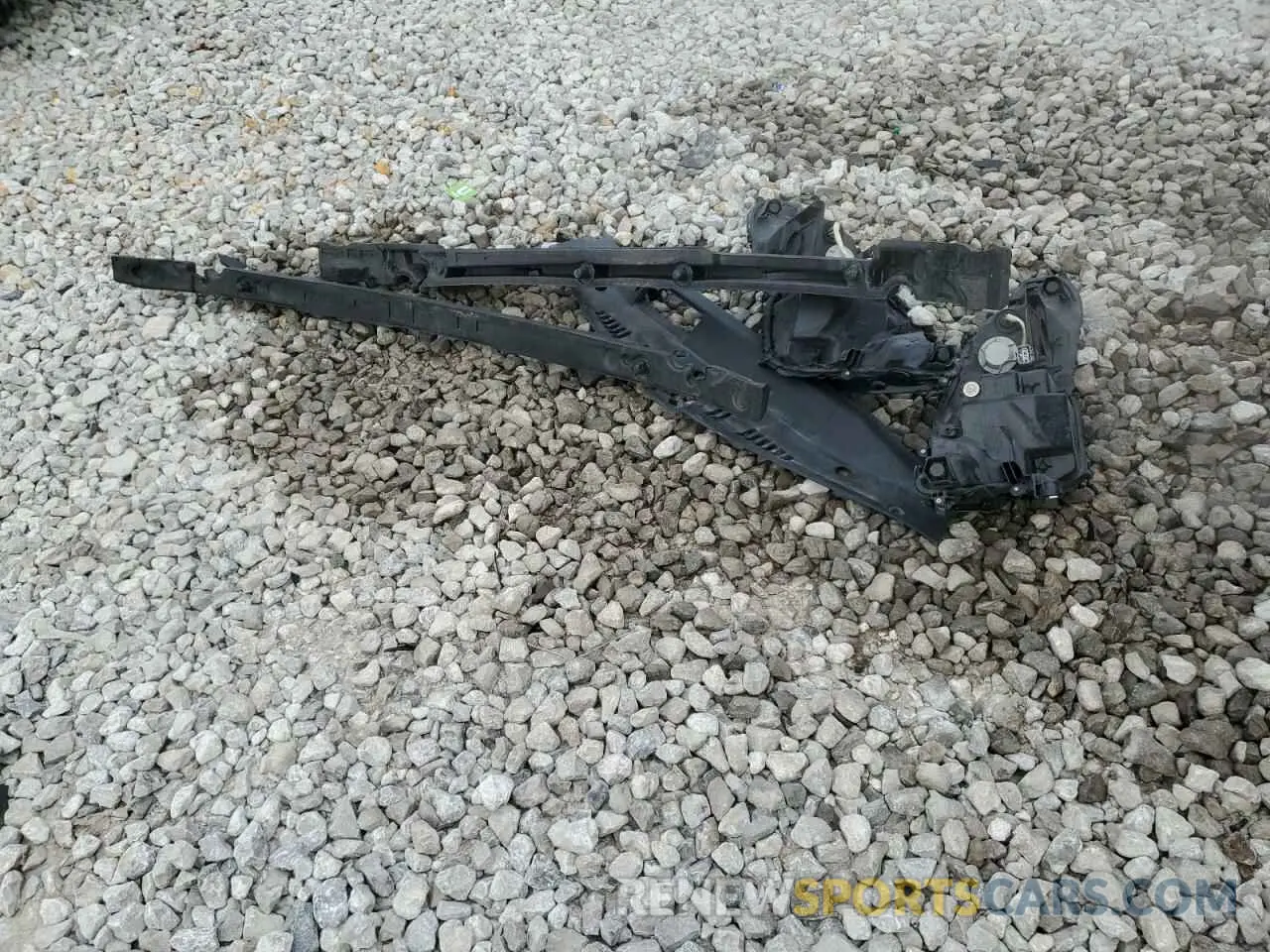 12 Photograph of a damaged car 4T1B11HK6KU827512 TOYOTA CAMRY 2019
