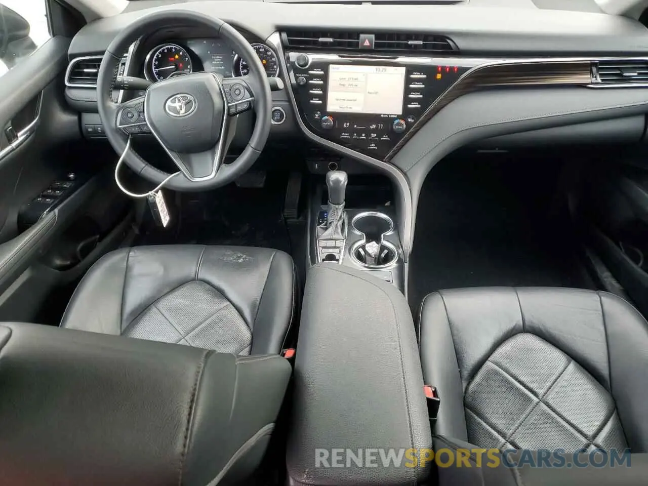 8 Photograph of a damaged car 4T1B11HK6KU827512 TOYOTA CAMRY 2019