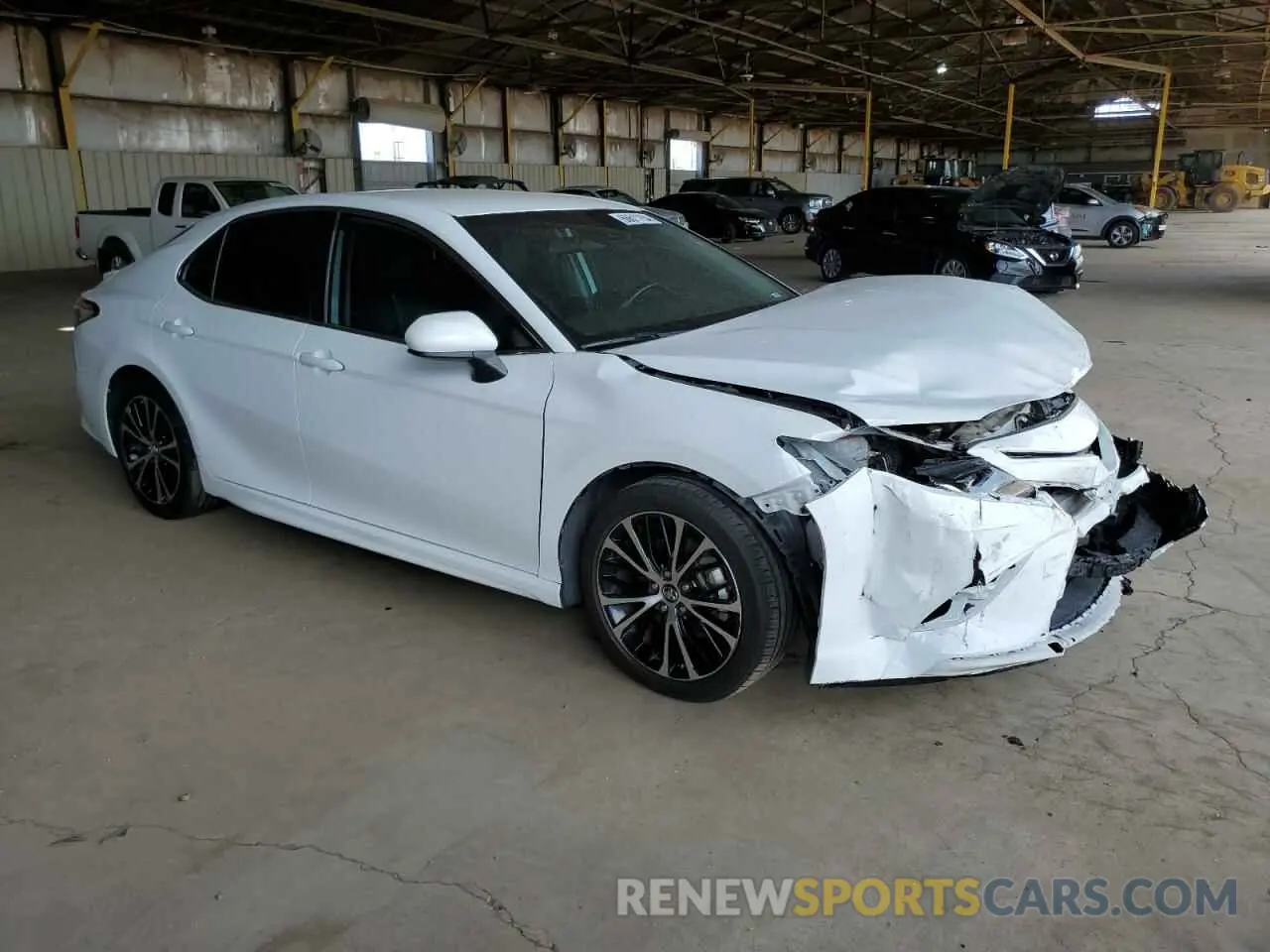 4 Photograph of a damaged car 4T1B11HK6KU829972 TOYOTA CAMRY 2019