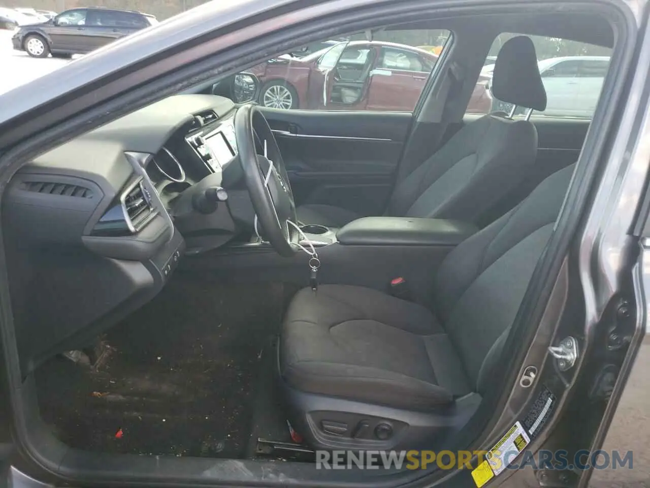 7 Photograph of a damaged car 4T1B11HK6KU846402 TOYOTA CAMRY 2019