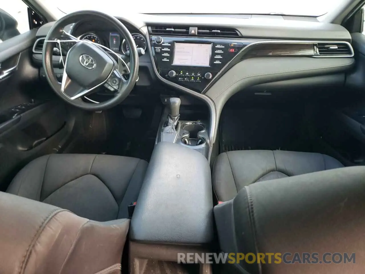 8 Photograph of a damaged car 4T1B11HK6KU846402 TOYOTA CAMRY 2019