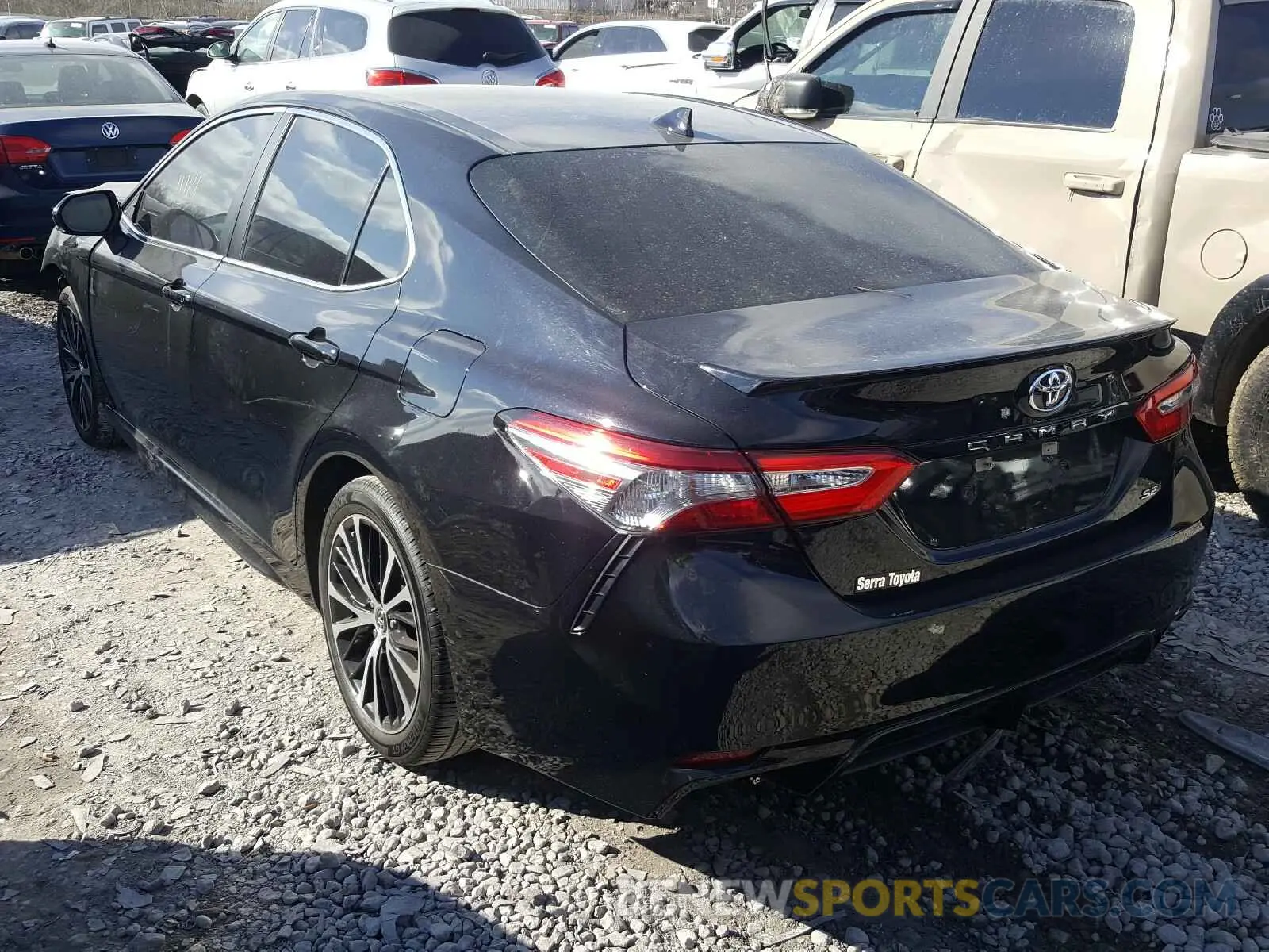 3 Photograph of a damaged car 4T1B11HK6KU850773 TOYOTA CAMRY 2019