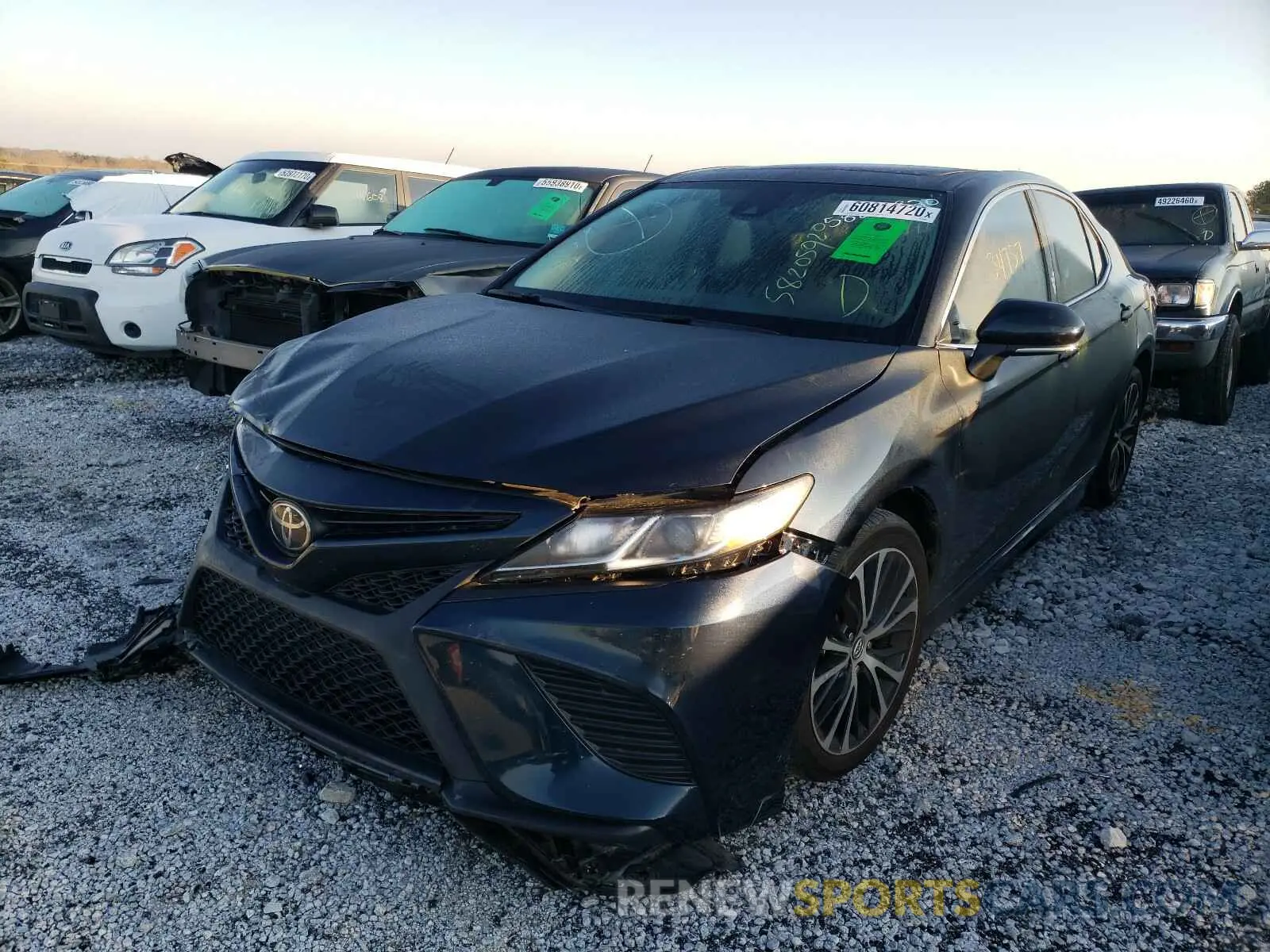2 Photograph of a damaged car 4T1B11HK6KU850806 TOYOTA CAMRY 2019