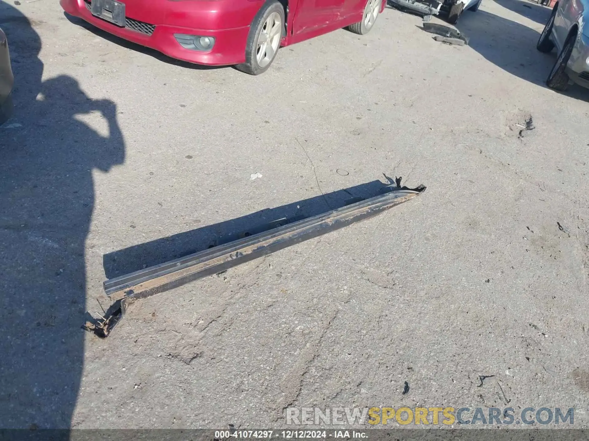 12 Photograph of a damaged car 4T1B11HK6KU852331 TOYOTA CAMRY 2019