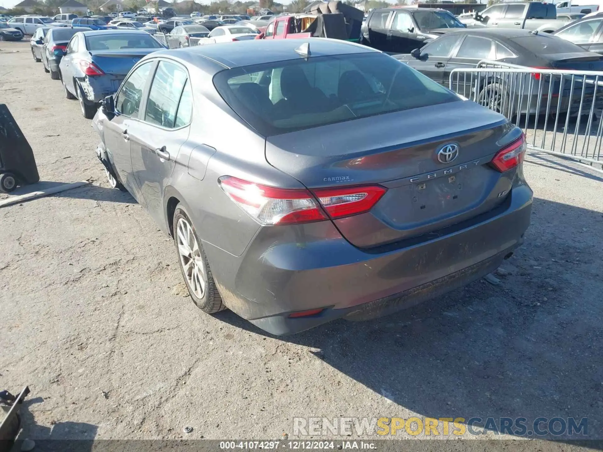 3 Photograph of a damaged car 4T1B11HK6KU852331 TOYOTA CAMRY 2019
