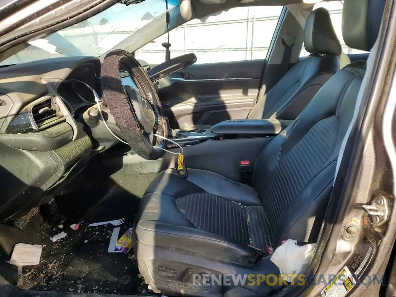 7 Photograph of a damaged car 4T1B11HK6KU855794 TOYOTA CAMRY 2019