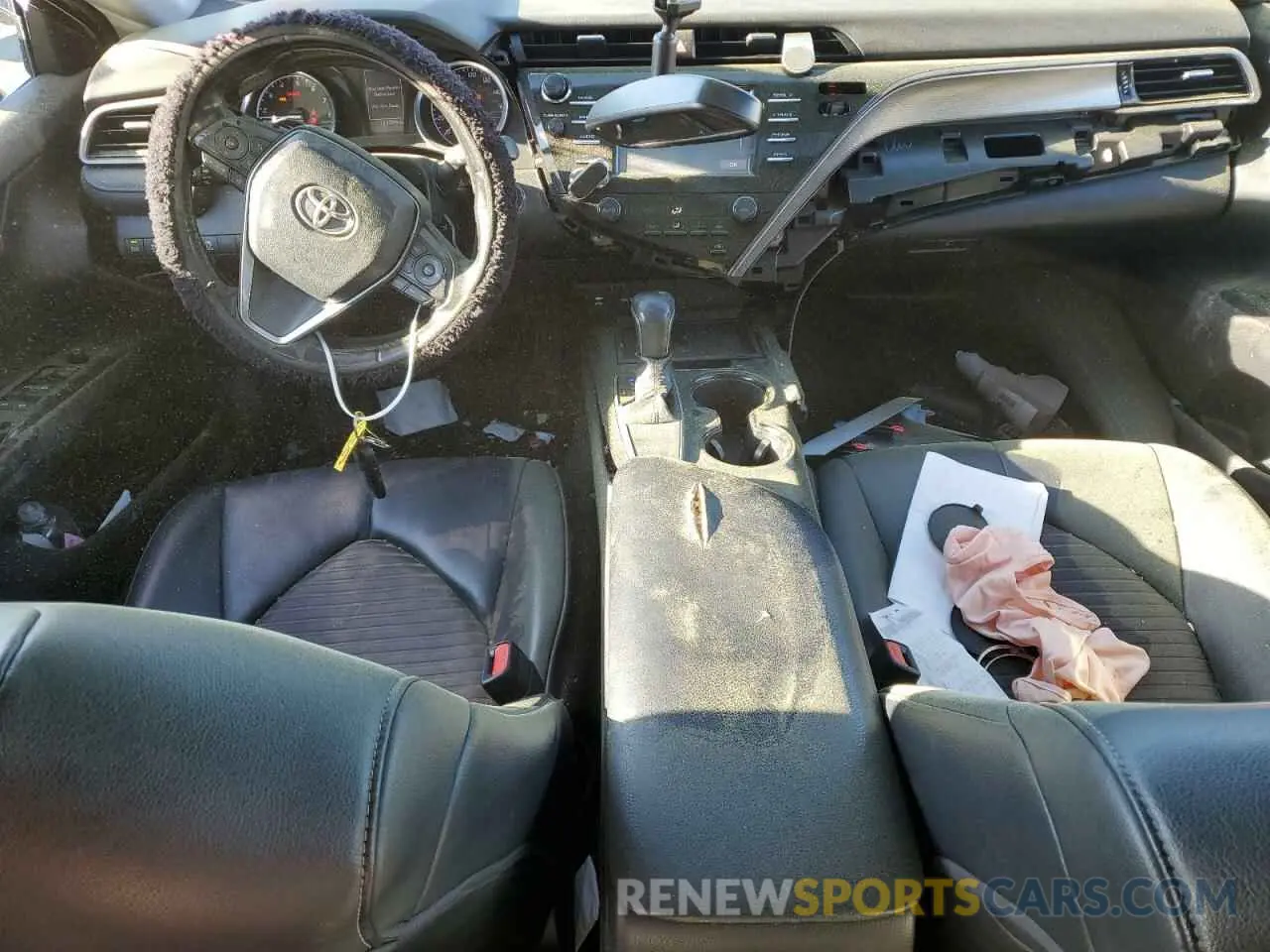 8 Photograph of a damaged car 4T1B11HK6KU855794 TOYOTA CAMRY 2019