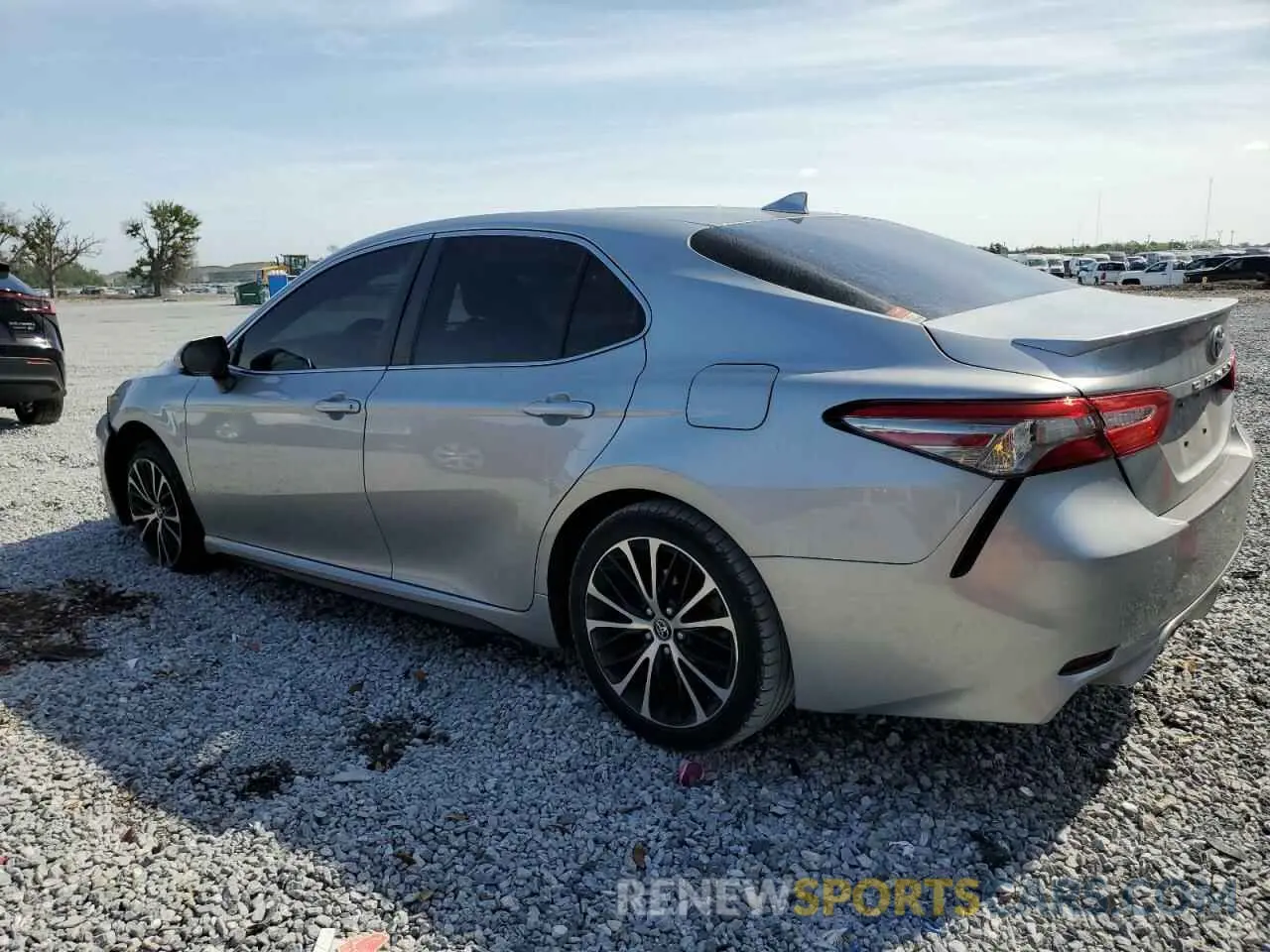 2 Photograph of a damaged car 4T1B11HK6KU856282 TOYOTA CAMRY 2019