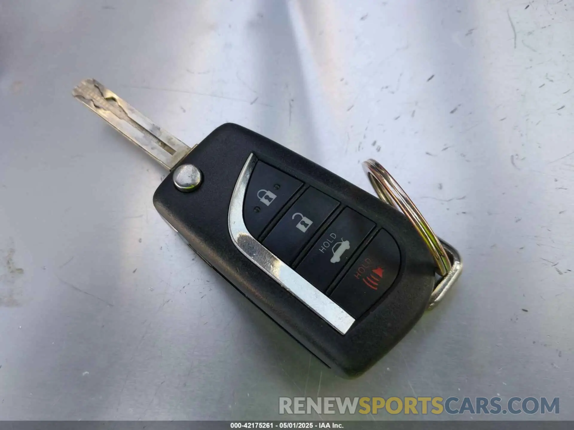 11 Photograph of a damaged car 4T1B11HK7KU161521 TOYOTA CAMRY 2019