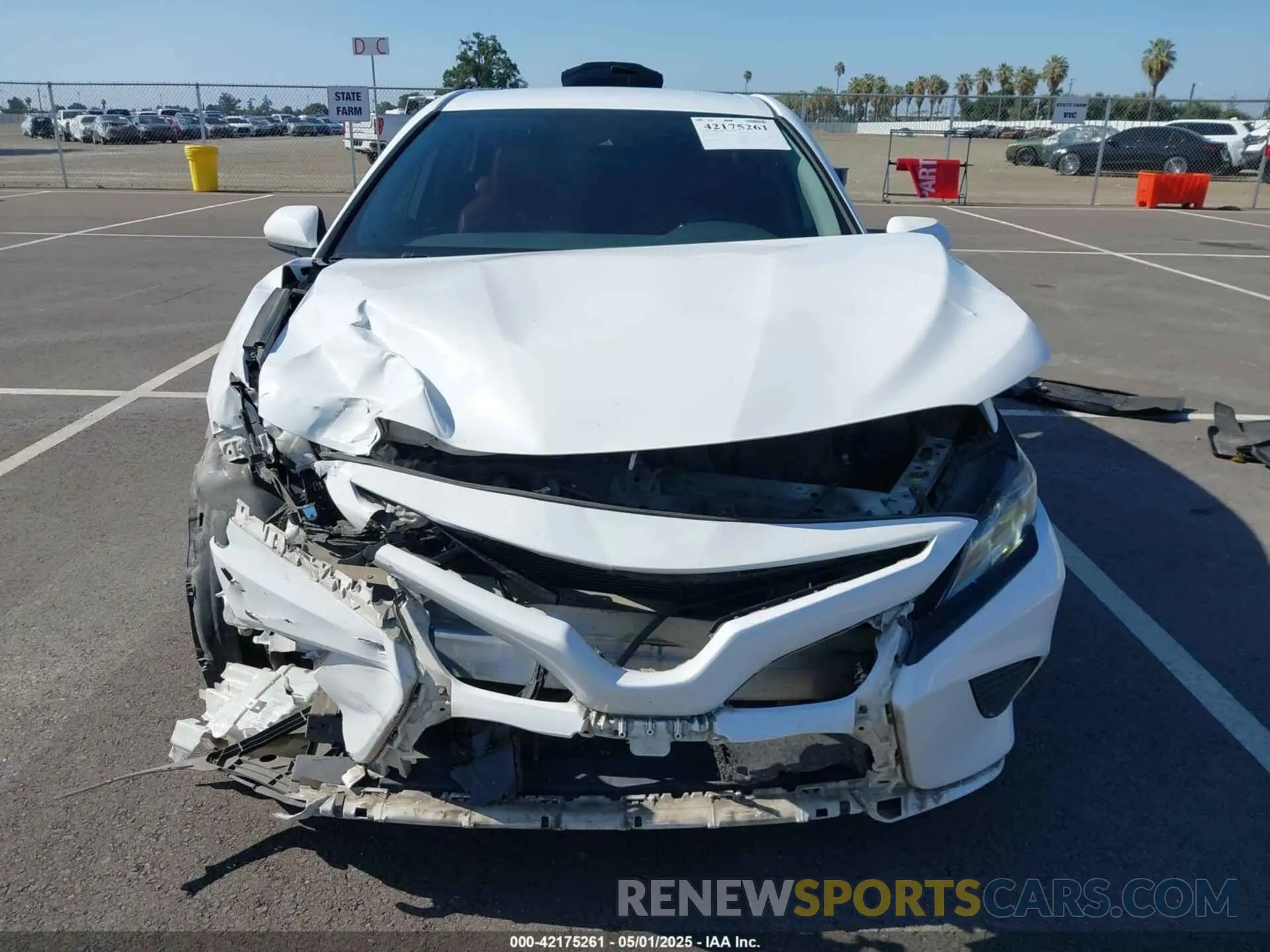 12 Photograph of a damaged car 4T1B11HK7KU161521 TOYOTA CAMRY 2019