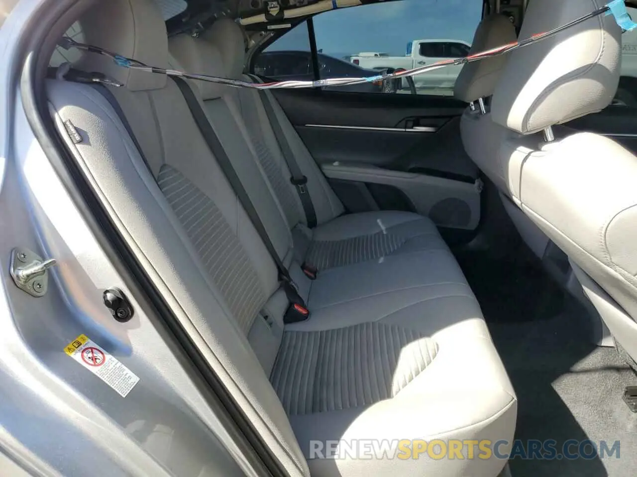 10 Photograph of a damaged car 4T1B11HK7KU162801 TOYOTA CAMRY 2019