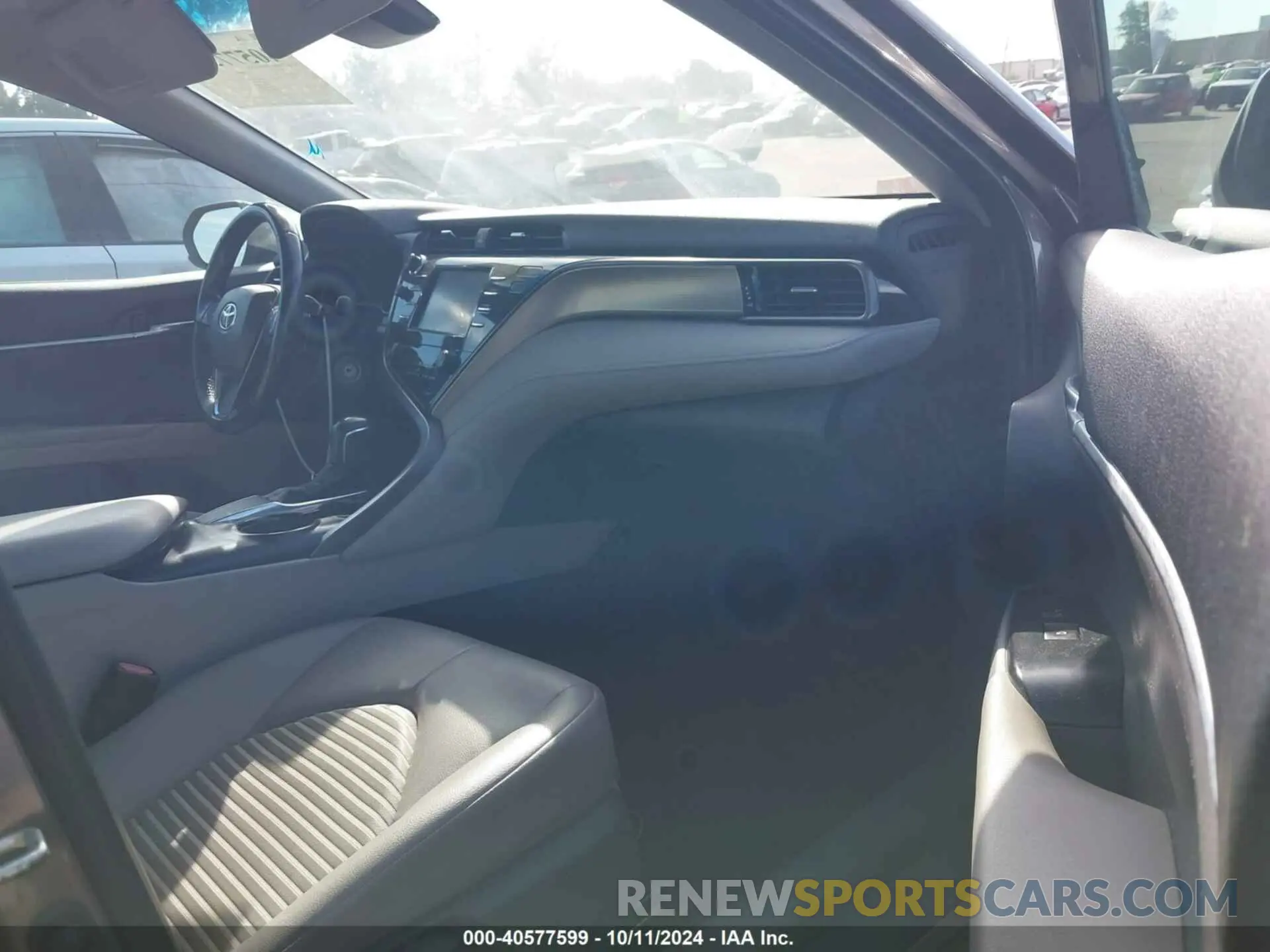 5 Photograph of a damaged car 4T1B11HK7KU163060 TOYOTA CAMRY 2019