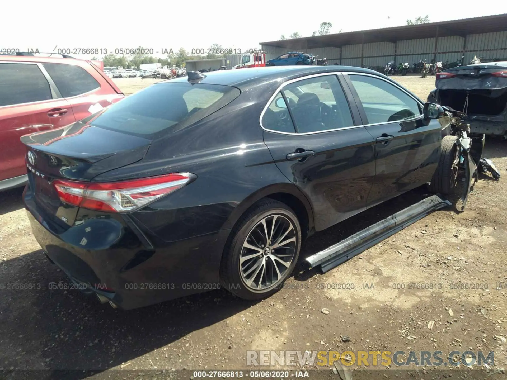 4 Photograph of a damaged car 4T1B11HK7KU170803 TOYOTA CAMRY 2019