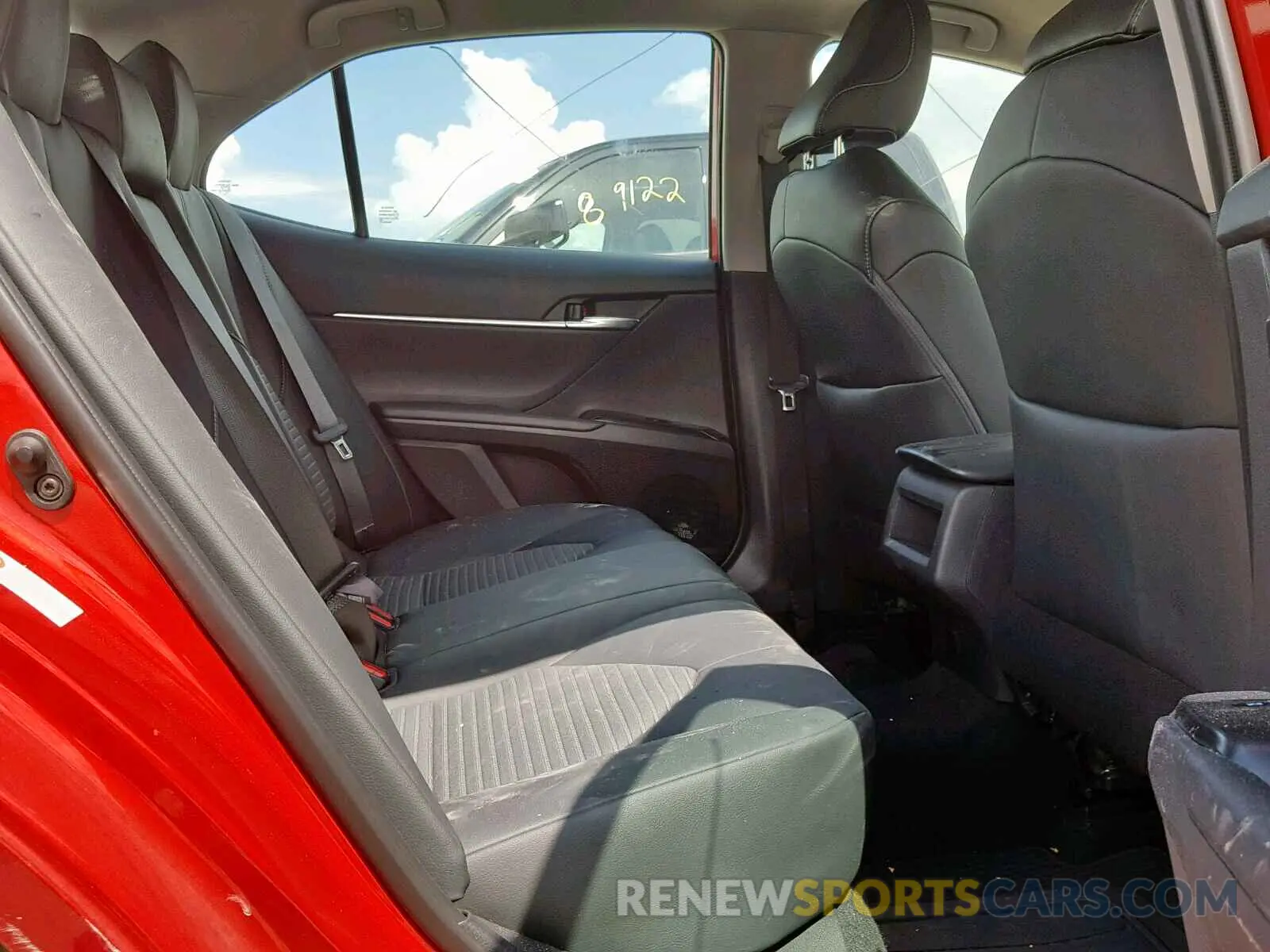 6 Photograph of a damaged car 4T1B11HK7KU186497 TOYOTA CAMRY 2019
